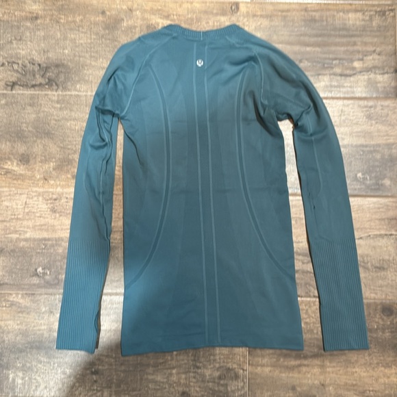 Lululemon swiftly long sleeve - Picture 5 of 7